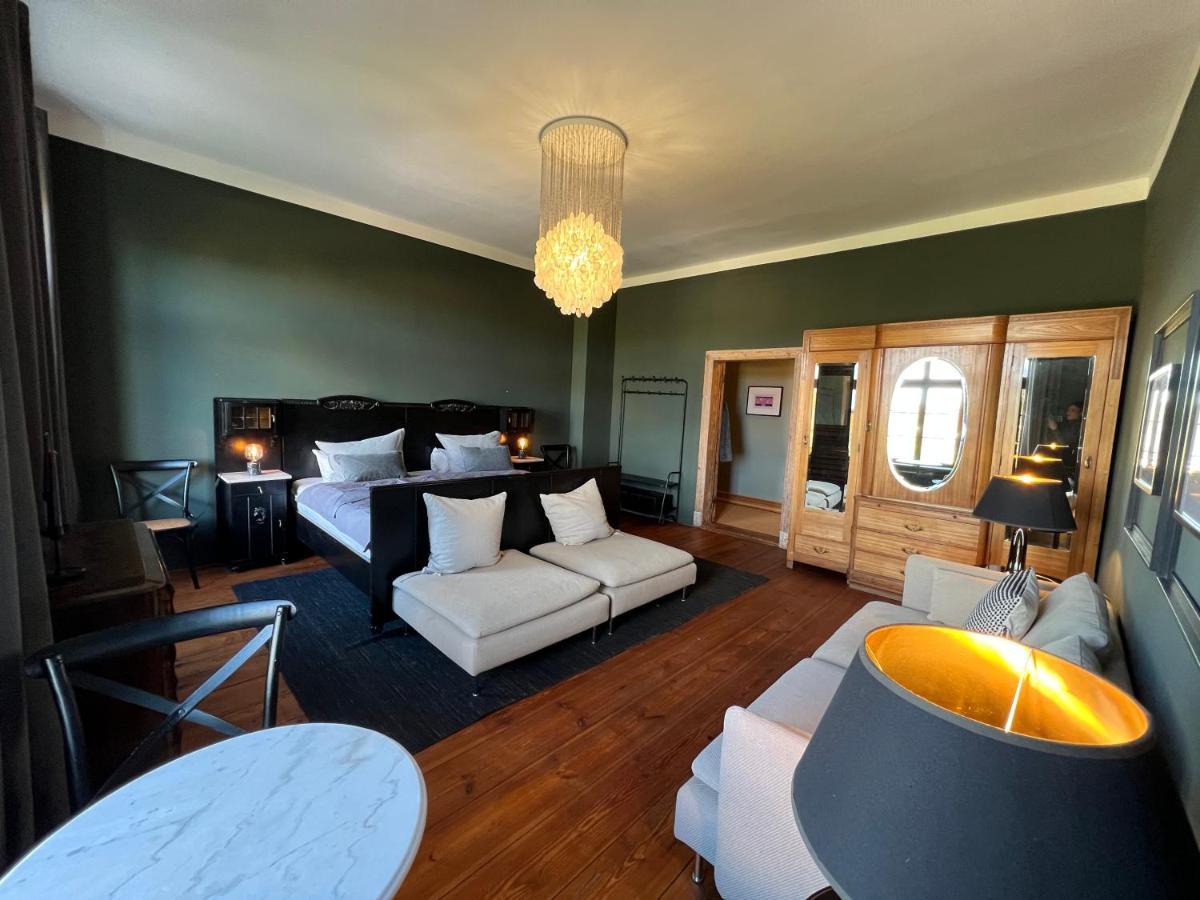 Gutshaus Klein Kussewitz Apartment Bagian luar foto